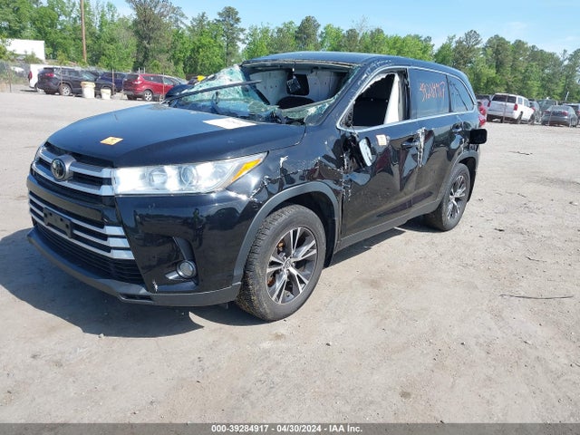 Toyota Highlander Le Plus 2019 5TDBZRFH2KS970688 Image 2