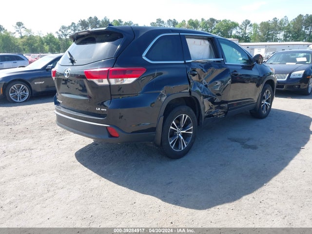 Toyota Highlander Le Plus 2019 5TDBZRFH2KS970688 Image 4