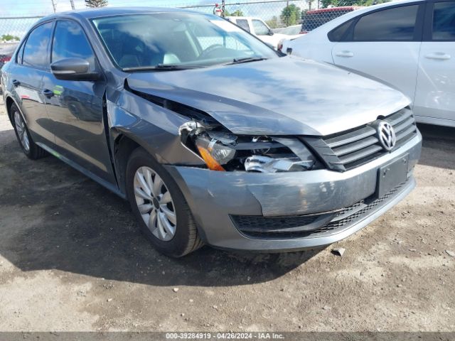 1VWAT7A31EC082482 Volkswagen Passat 1.8t Wolfsburg Edition