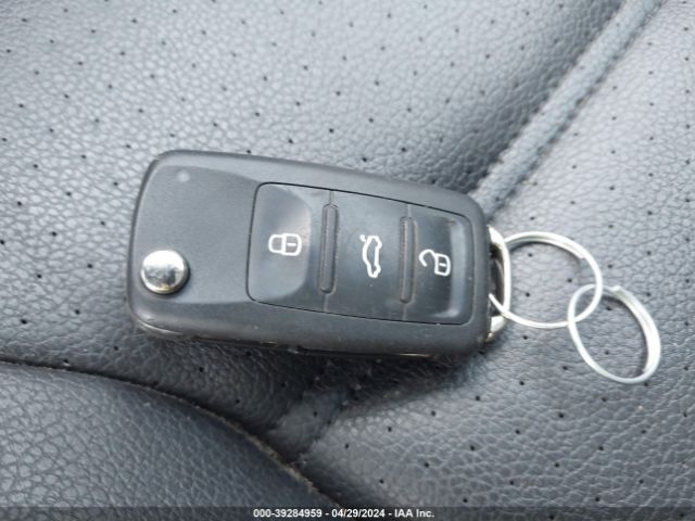 3VWD17AJ8JM244604 Volkswagen Jetta 1.8t Se Sport