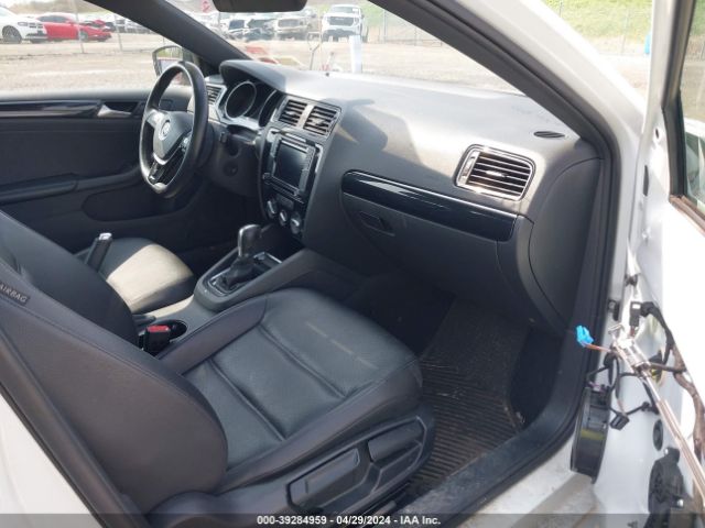 3VWD17AJ8JM244604 Volkswagen Jetta 1.8t Se Sport