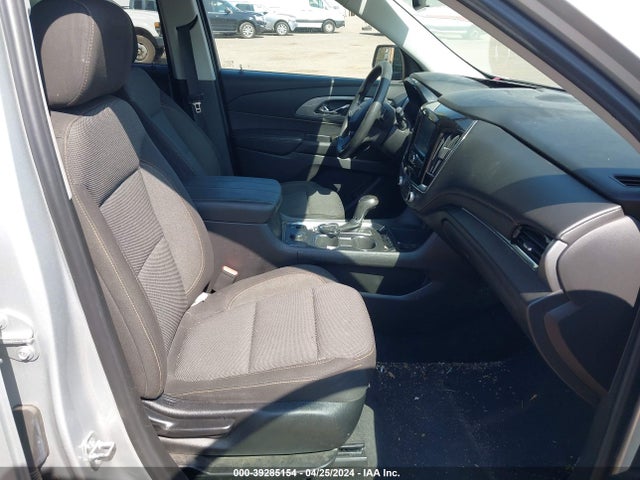 Chevrolet Traverse Ls 2018 1GNERFKW4JJ261277 Image 5