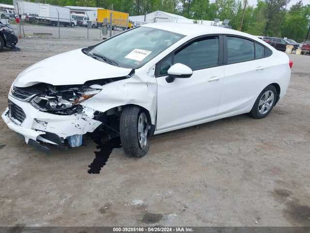 Chevrolet Cruze Ls Auto 2018 1G1BC5SMXJ7103716 Image 2