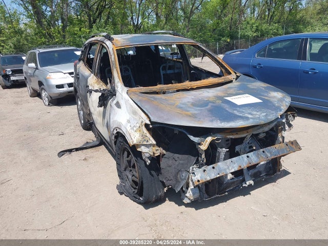 Toyota RAV4 LE 2014 JTMBFREV4EJ006823 main image