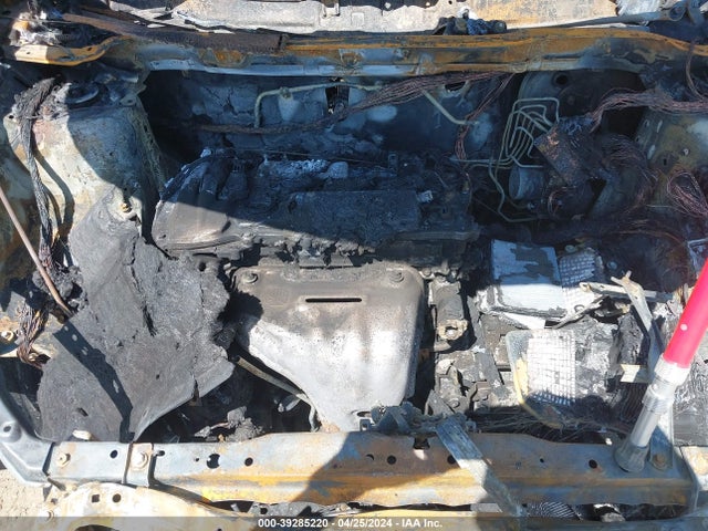 Toyota RAV4 LE 2014 JTMBFREV4EJ006823 Image 10