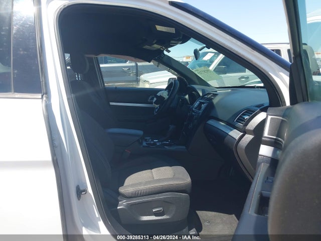 Ford EXPLORER XLT 2017 1FM5K8DH0HGC02026 Image 5