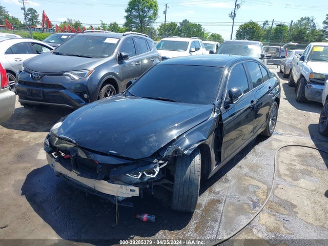 BMW 320i 2016 WBA8A9C51GK615938 Image 2