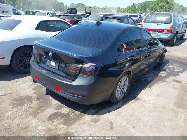 BMW 320i 2016 WBA8A9C51GK615938 Image 4
