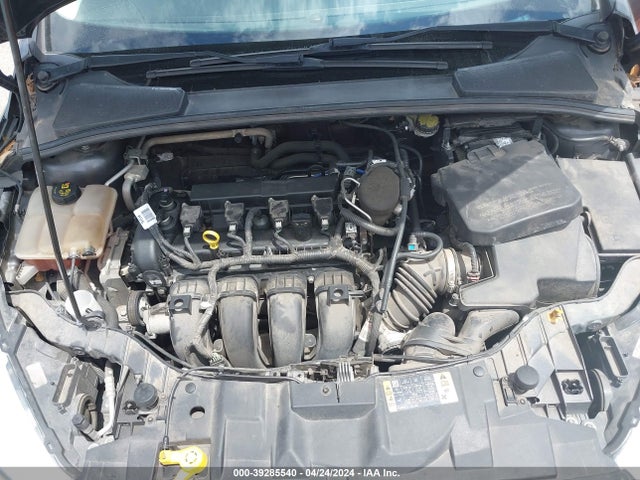 Ford FOCUS SE 2016 1FADP3F28GL238085 Image 10