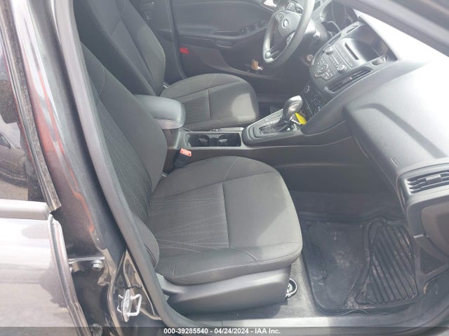 Ford FOCUS SE 2016 1FADP3F28GL238085 Image 5