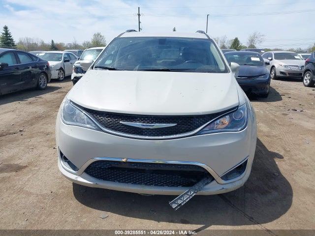 2C4RC1BG1KR627765 Chrysler Pacifica Touring L