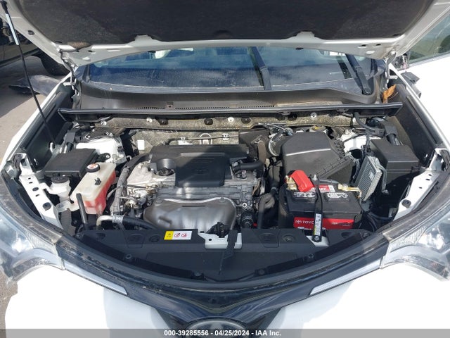 Toyota RAV4 LE 2017 JTMBFREV7HJ127382 Image 10