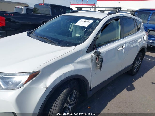 Toyota RAV4 LE 2017 JTMBFREV7HJ127382 Image 6