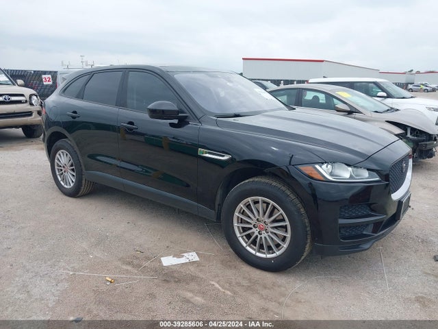 2017 JAGUAR F-PACE SADCS2BV5HA082068 Photo 0