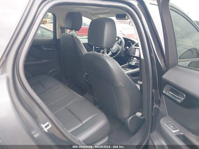2017 JAGUAR F-PACE SADCS2BV5HA082068 Photo 7