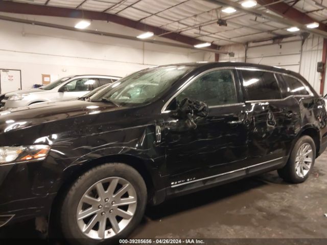 2LMHJ5NK4KBL02092 Lincoln Mkt Livery