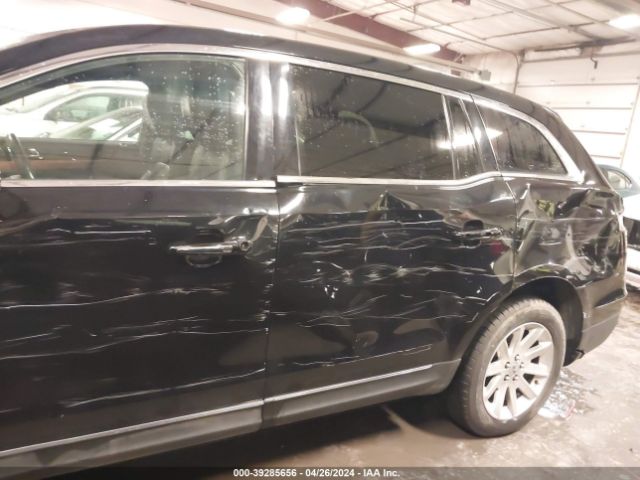 2LMHJ5NK4KBL02092 Lincoln Mkt Livery