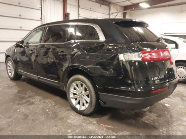 2LMHJ5NK4KBL02092 Lincoln Mkt Livery