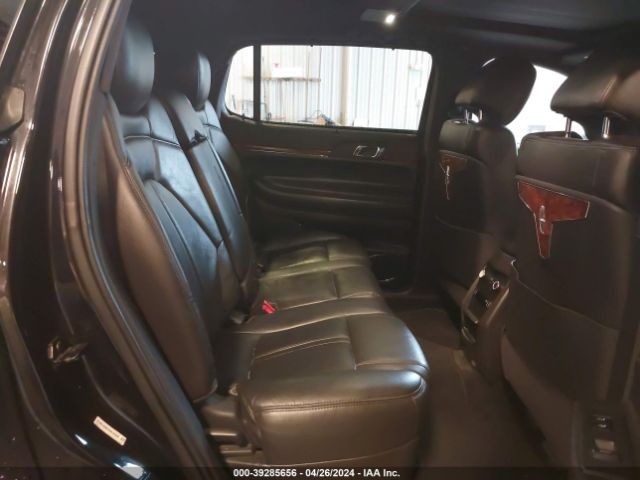 2LMHJ5NK4KBL02092 Lincoln Mkt Livery