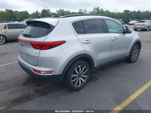 KIA Sportage Ex 2018 KNDPNCAC0J7386583 Image 4