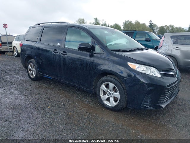Toyota Sienna Le 8 Passenger 2019 5TDKZ3DC6KS011721 zdjęcie główne