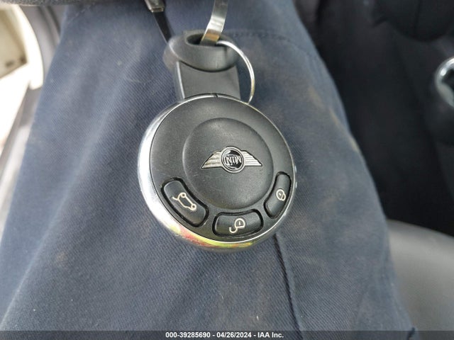 2012 MINI COOPER WMWSU3C54CT255059 Photo 10