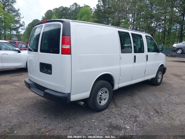 Chevrolet Express 2500 Work Van 2016 1GCWGAFF6G1198885 Image 4