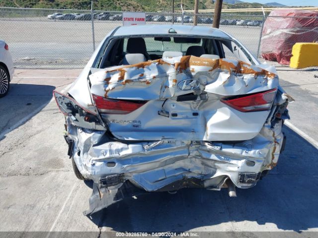 KMHD74LF5HU116816 Hyundai ELANTRA SE
