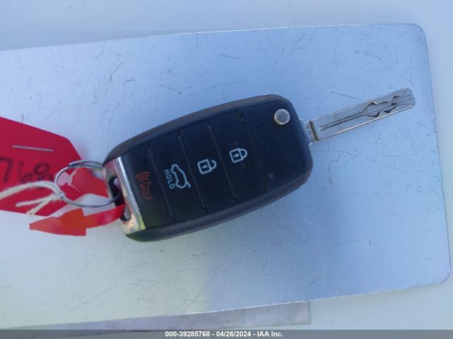 KNDPM3AC6H7087113 KIA Sportage Lx
