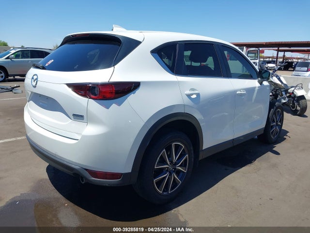 Mazda Cx-5 Touring 2018 JM3KFACM1J1461450 Image 4