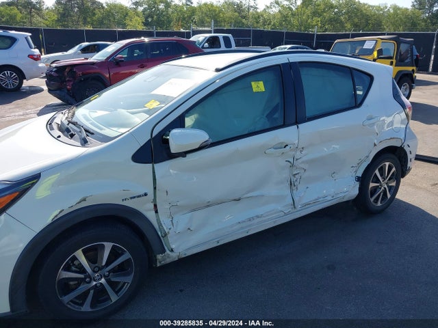 Toyota Prius C One 2018 JTDKDTB36J1604993 Image 6