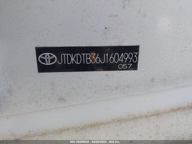 Toyota Prius C One 2018 JTDKDTB36J1604993 Image 9