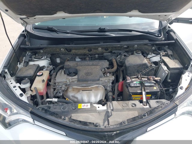 Toyota Rav4 Xle 2018 JTMWFREV4JD117608 Image 10