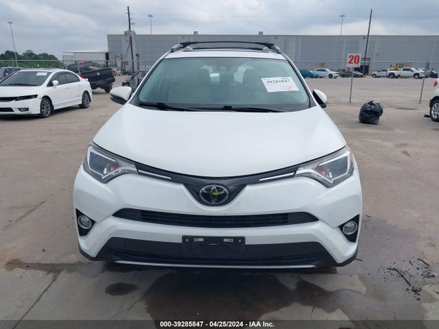 Toyota Rav4 Xle 2018 JTMWFREV4JD117608 Image 13