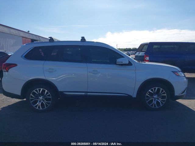 JA4AZ3A38JZ006396 Mitsubishi Outlander Sel