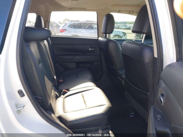 JA4AZ3A38JZ006396 Mitsubishi Outlander Sel