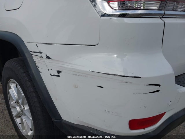 Jeep Grand Cherokee Laredo E 4x2 2019 1C4RJEAGXKC699281 Image 17