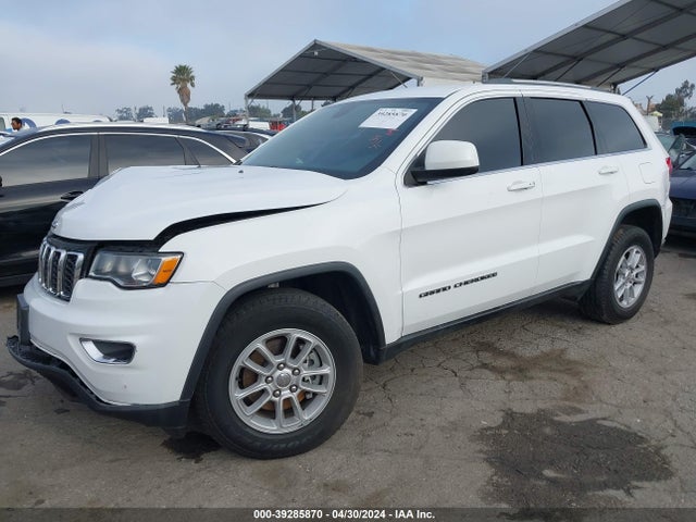 Jeep Grand Cherokee Laredo E 4x2 2019 1C4RJEAGXKC699281 Image 2