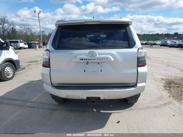 Toyota 4RUNNER SR5 2015 JTEBU5JR3F5215418 Image 16