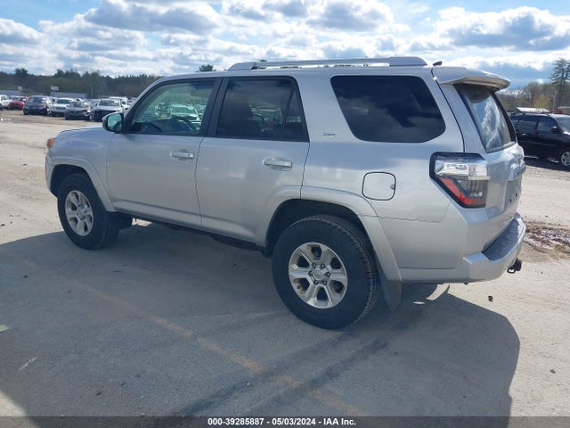 Toyota 4RUNNER SR5 2015 JTEBU5JR3F5215418 Image 3
