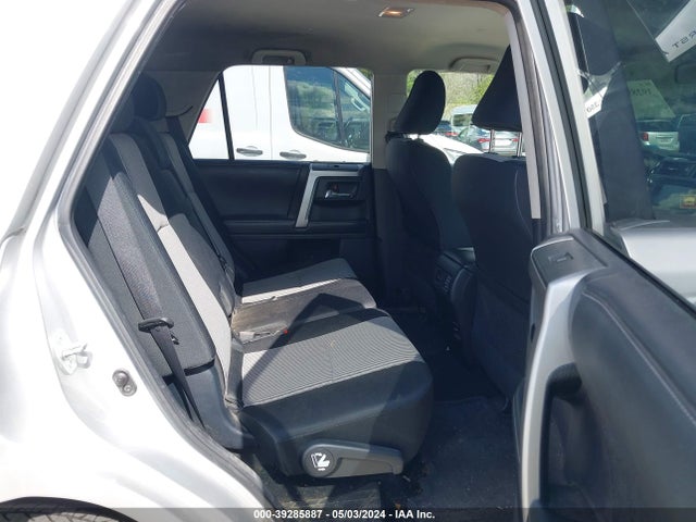 Toyota 4RUNNER SR5 2015 JTEBU5JR3F5215418 Image 8