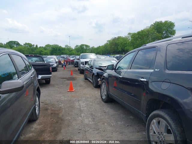 1GKKVSKD3HJ175374 GMC Acadia Limited