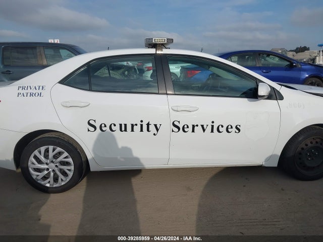 Toyota COROLLA LE 2018 2T1BURHE1JC986888 Image 13