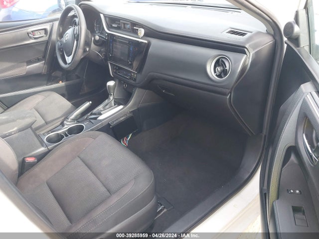 Toyota COROLLA LE 2018 2T1BURHE1JC986888 Image 5
