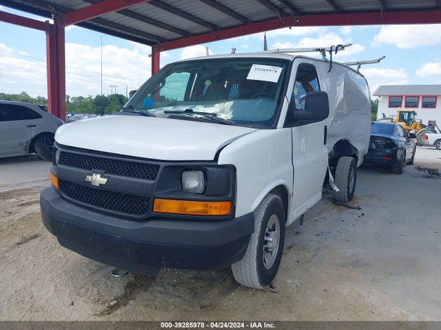 Chevrolet Express 2500 Work Van 2016 1GCWGAFF3G1162068 Image 2
