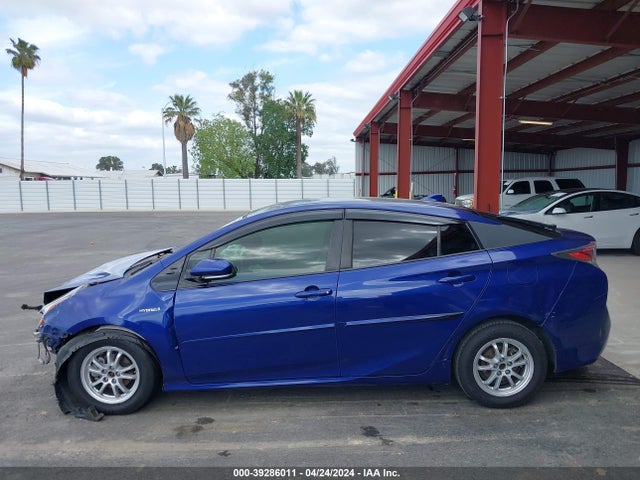 Toyota Prius Three 2016 JTDKARFU1G3500259 Image 15