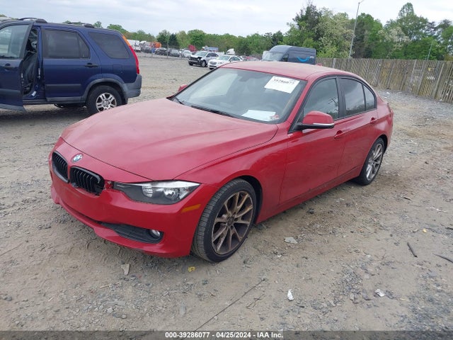BMW 320i 2014 WBA3B1G54ENT01408 Image 2