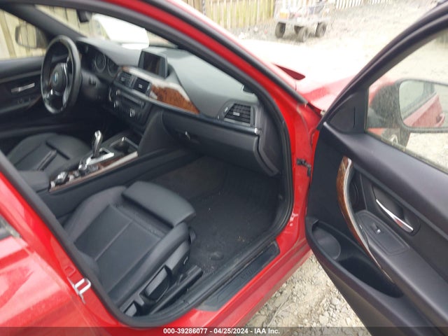 BMW 320i 2014 WBA3B1G54ENT01408 Image 5