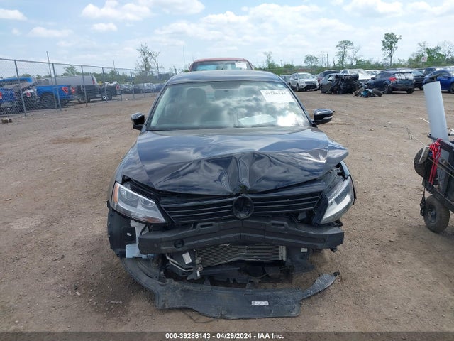 3VWD17AJXEM365981 Volkswagen Jetta 1.8t Se