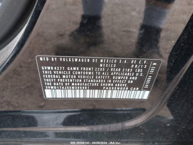 3VWD17AJXEM365981 Volkswagen Jetta 1.8t Se